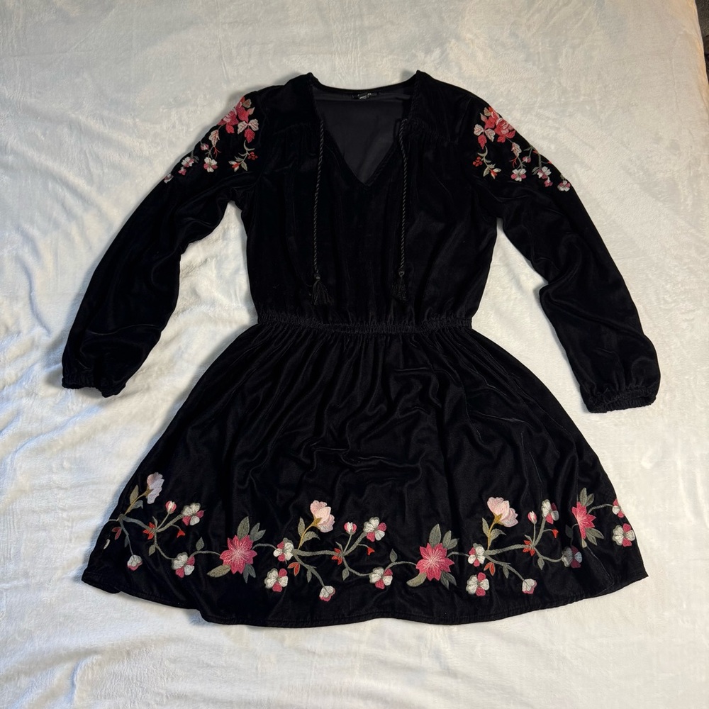 a.n.a Black Velvet Dress with Floral Embroidery